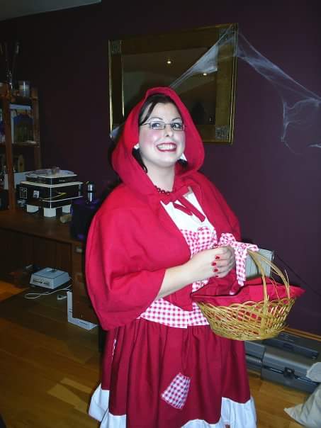 super_queero's tweet photo. This is a picture of me when I was still pretending to be the woman I was not, at a fancy dress Halloween party 9 years ago. When you wear two costumes simultaneously but folks only see one. #transguythings #Ididgirlgood #highfem p.s. homemade costume #mancansew https://t.co/YPr3fGIMxY