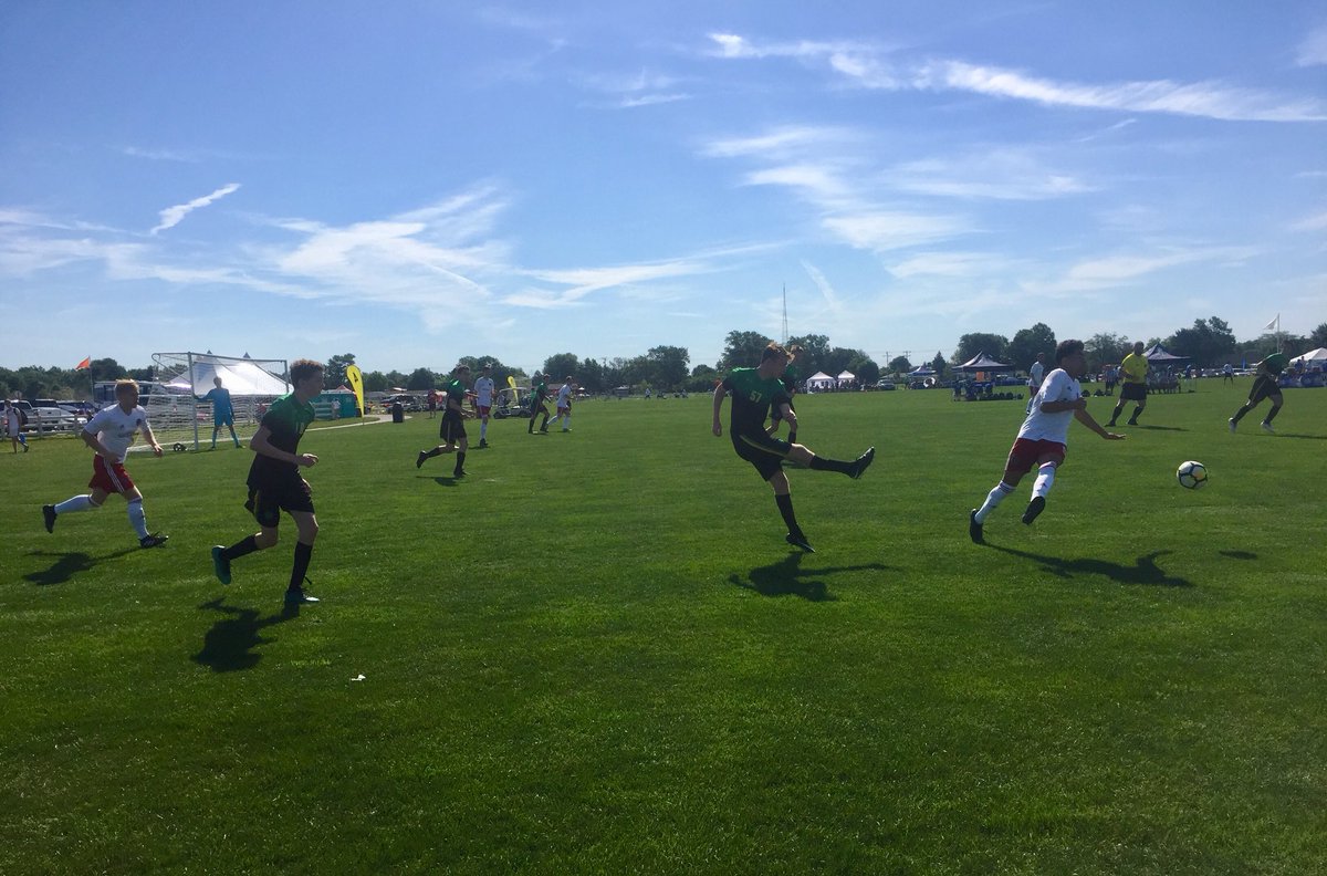MinnYouthSoccer's tweet photo. 18U Boys @EdinaSoccerClub play Indiana Fire this morning at Midwest Presidents Cup. #MinnYouthSoccer #representMN https://t.co/WAMWuLmlGf