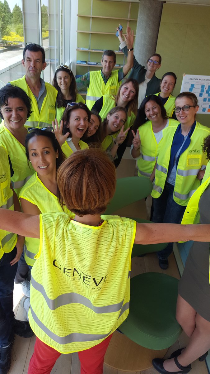 RolandSchegg's tweet photo. Location-based game designers in action during #EMBA en #innovation touristique at @GeneveAeroport #embainnovationtourisme @hessovalais https://t.co/sqw5GplkaJ