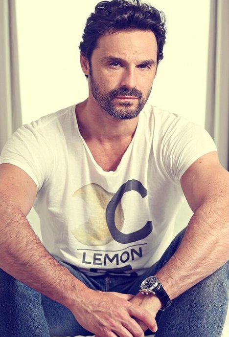 IvanSanchezArg's tweet photo. Nuestro @ivansanchezz_ Estuvo en @AlgoPasaCom Mega divino 💙 https://t.co/zgMR3hMM7X