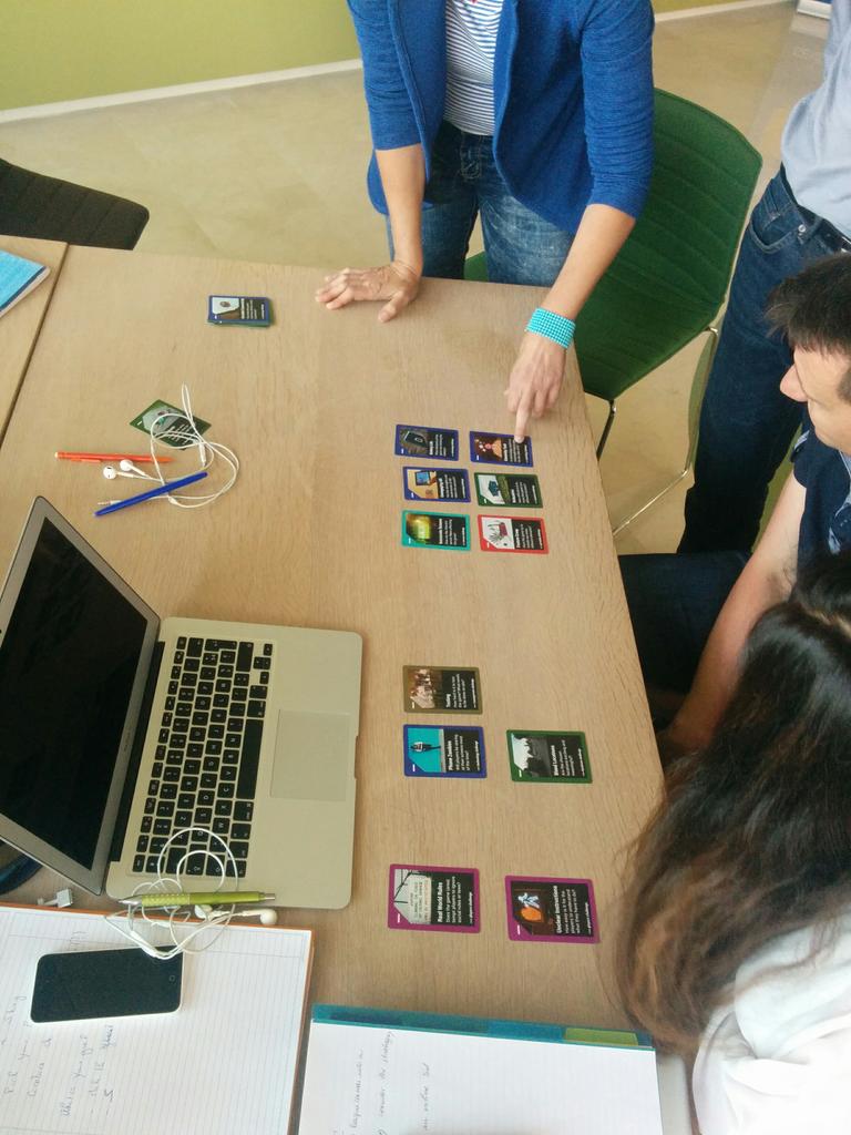 JessikaWeber's tweet photo. Students design #mixedreality #game for @GeneveAeroport using #pervasivegame cards danke @herr_wetzel https://t.co/1rVPp1VgLQ