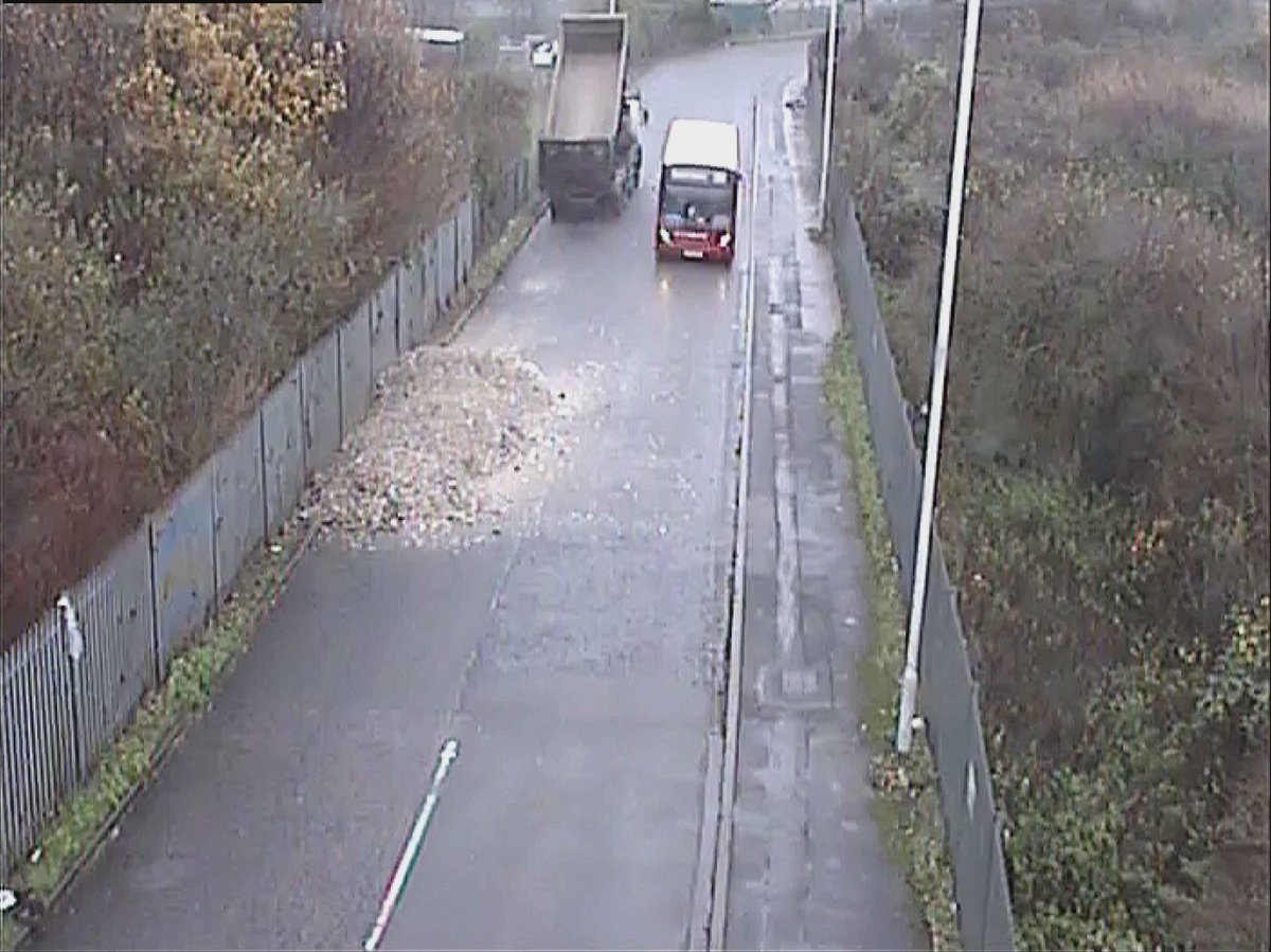 NewhamLondon's tweet photo. Man who fly-tipped 20 tonnes of waste jailed for 8 months
https://t.co/r4NLs22Ziz
#Newham #KeepNewhamClean https://t.co/sRXQ4Pv6B3