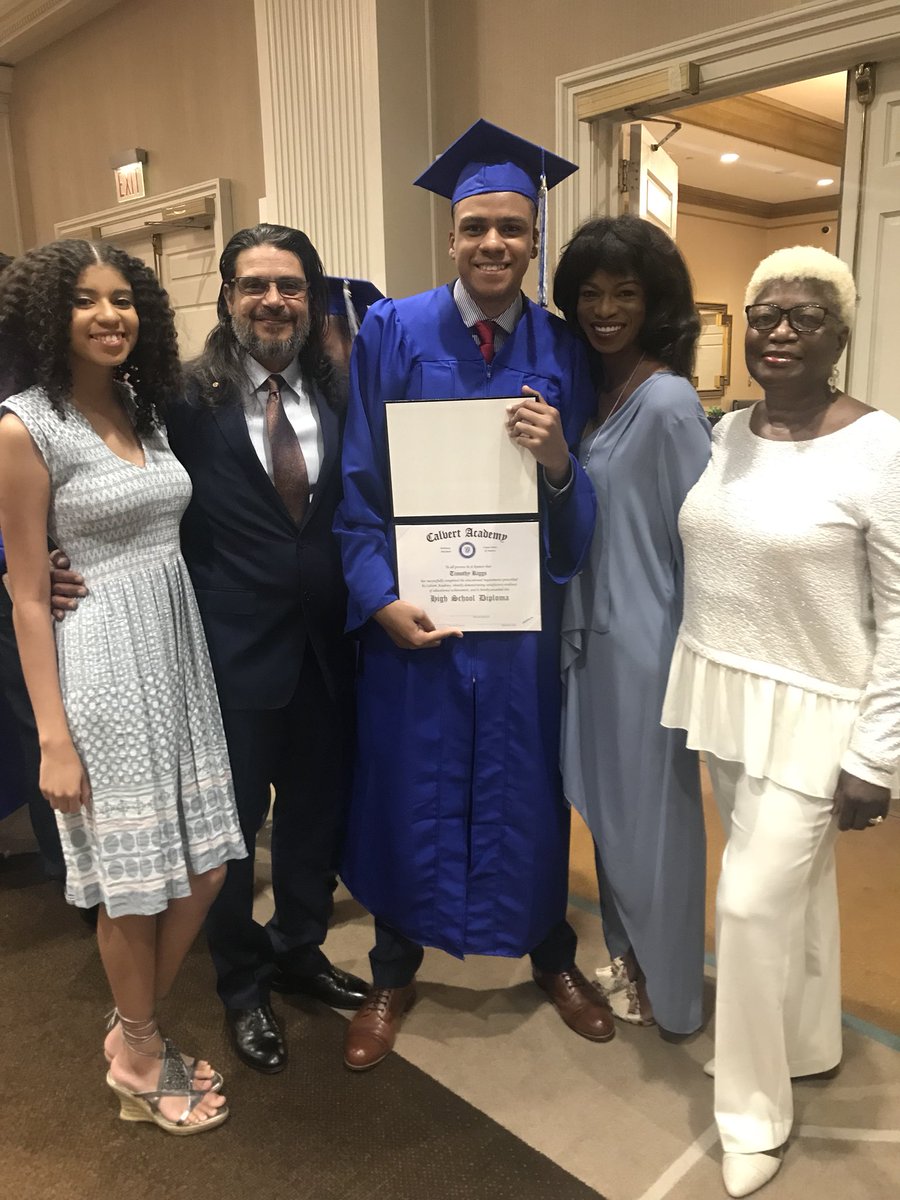 vicpylvainen's tweet photo. What a wonderful day for the @CalvertAcademy 2018 commencement! We wish our graduates well! https://t.co/Z70RjSPDky