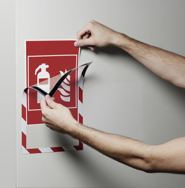 MailCraftIre's tweet image. Mailcraft is going GREEN!! We now stock a range of environmentally friendly Poster-Holding systems - stylish and reusuable, without leaving any sticky residue! 
For more info and pricing contact us on 0429756696 or via our website mailcraft.ie/contact/
#duraframe #posterholder