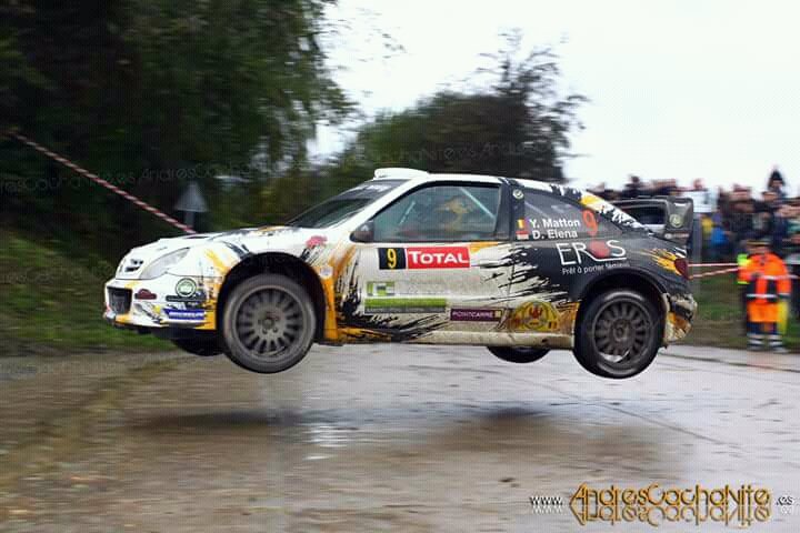 ACachalvite's tweet image. Al no ser reclamados dos de los lotes de láminas, los pongo de nuevo en juego. Participarán quienes retwiteen y sigan a esta cuenta. Esta vez dos lotes de cinco láminas con temática 'volar alto' #sorteo #rally #jump