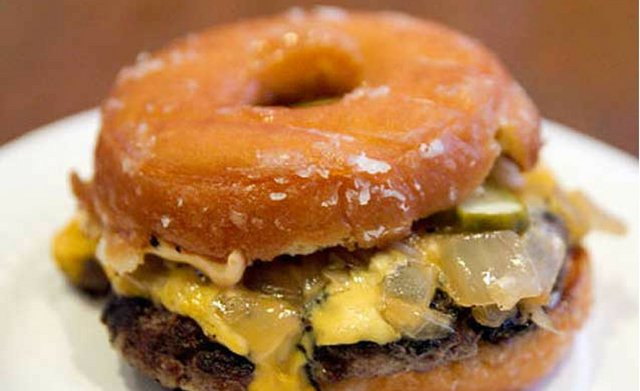PoopTimeReadz's tweet photo. 12 Weird Food Combinations You NEED to Try! https://t.co/f05TW1DujD #food #weirdfoods #eatnow https://t.co/CkzKMnzXWO