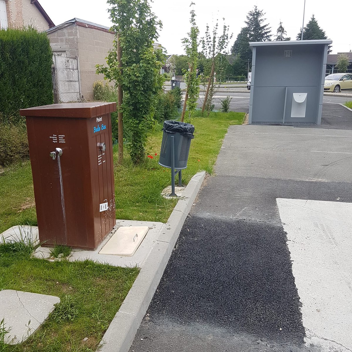 VicariousBooks's tweet photo. First time in years that we have seen a new Point Belle Eau motorhome service point. They stand the test of time, so I guess we will be inspecting it for at least a decade. 

#travel #motorhome #campervan #France #Aire #vanlife #camper #ontheroad #VicariousView https://t.co/Mm8dSed4TL