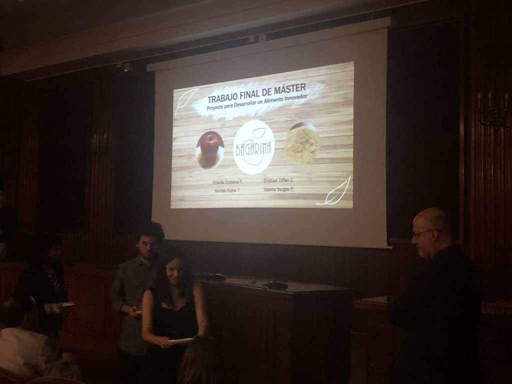 NutriMetabolom's tweet photo. #Bagarina new ideas for #innovation, additional value to #Apple products #masterDIA @UniBarcelona @AlimentacioUB @EITHealth @EIT_Health_es https://t.co/c5xSfbdjBa