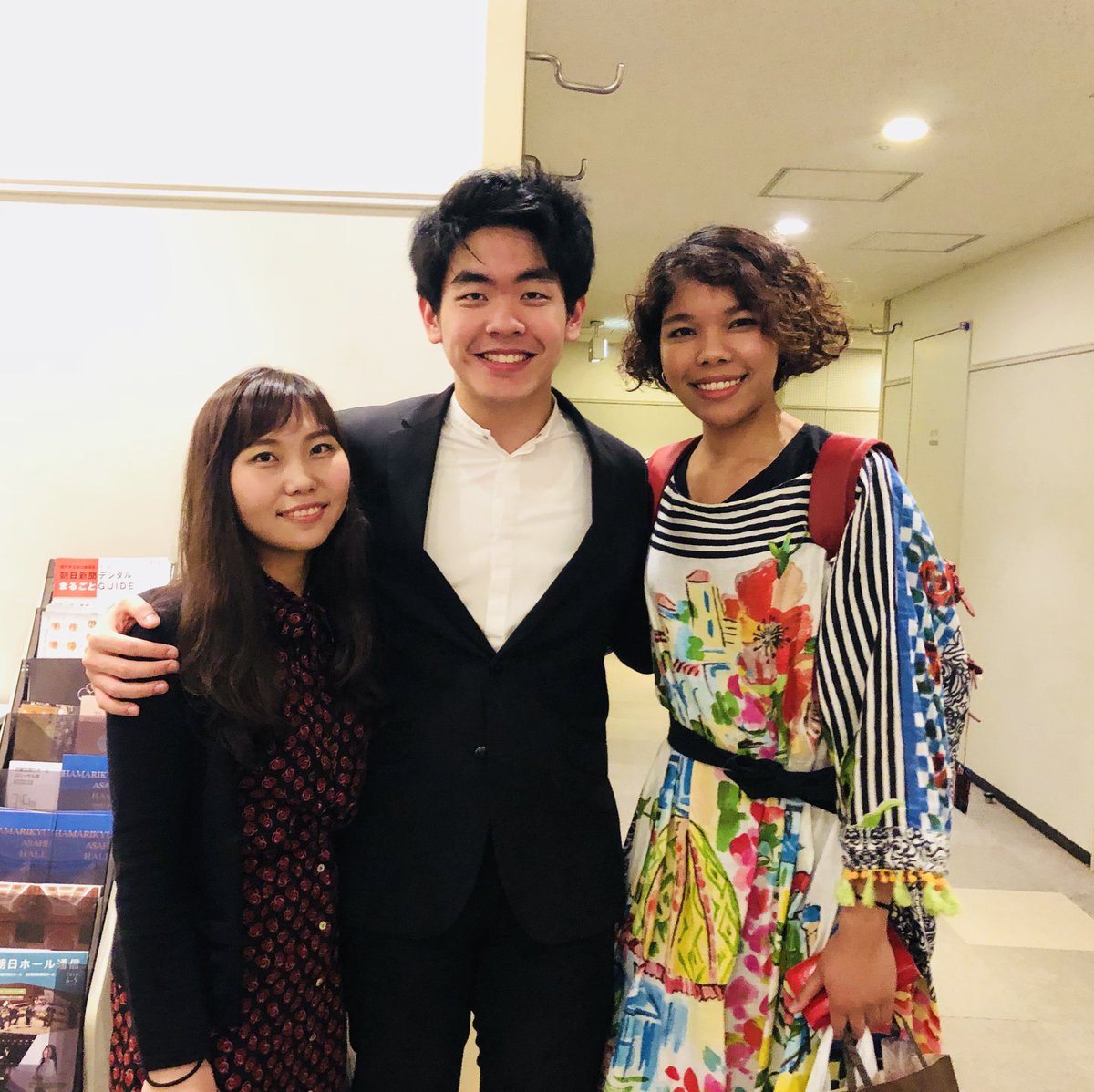 高坂はる香 音楽ライター En Twitter ダニエル シュー 浜離宮 相変わらず骨太 な音楽の持ち主 今日のプログラム 特に後半は ダニエル君のダーク部分 いい意味で をたっぷり聴ける楽しいプログラムであった 終演後 会場に来ていた小林愛実さん リード希亜