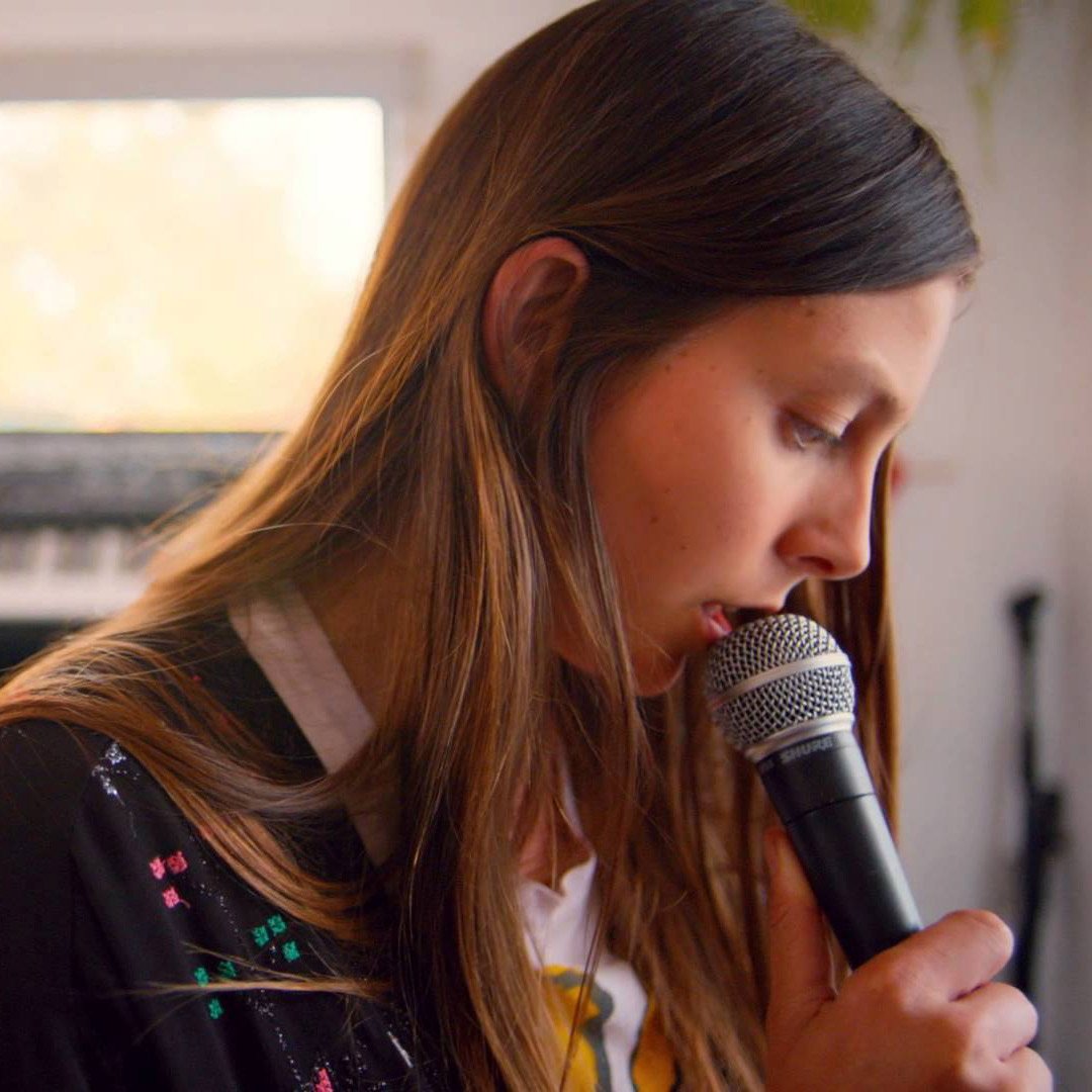 Diva <a href="/DivaDompe/">DIVA IN PARADISE</a> perfectly captures the meditative nature of <a href="/edwardlgordon/">LARAAJI</a> on her remix of ‘The Treasure Expands’, but brings her own brand of serene pop to transform it into something uniquely her own.
open.spotify.com/track/0zBUONKe…