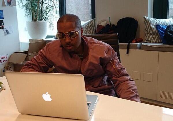 Nas somewhere like this tryna figure out how to upload the album.