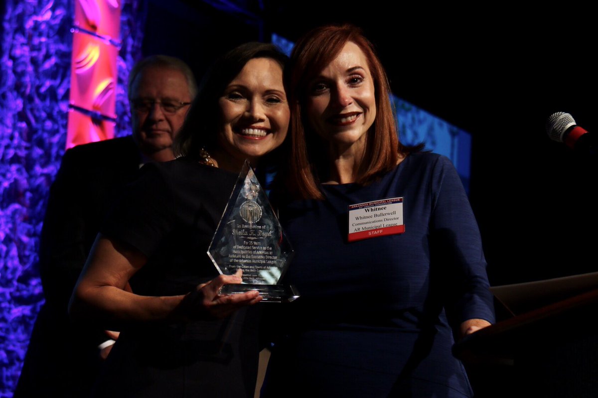 ARMuniLeague's tweet photo. .@ARMuniLeague proudly presents our very own, Sheila Boyd and Glenda Robinson with two very special awards! Thank you for your 25 years of service! #GreatCitiesGreatState #84thAMLConv https://t.co/IWEBARweWh