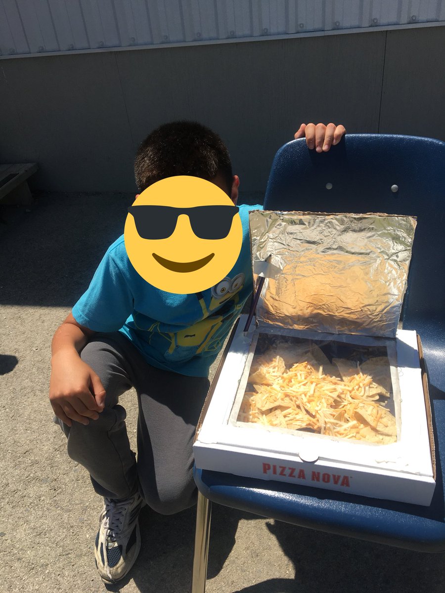 Les élèves apprennent comment transformer l’énergie solaire en énergie thermique à l’aide d’un mini-four! 🔥☀️ <a href="/ON_EcoSchools/">We've moved!</a> <a href="/cscmonavenir/">Csc MonAvenir</a> <a href="/EECSJB/">ÉÉC St-Jean-Baptiste</a>