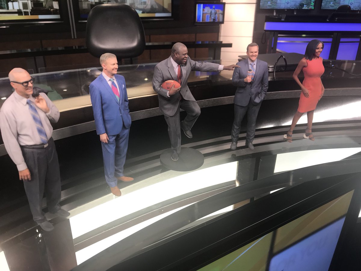 Dhomonique's tweet photo. We’ve been #DOOBed! More pics at https://t.co/0H7BcIJfs4 @fox4kc @JohnHoltNews @PatMcGFox4KC @fox4wx https://t.co/zrc7ep6AVG