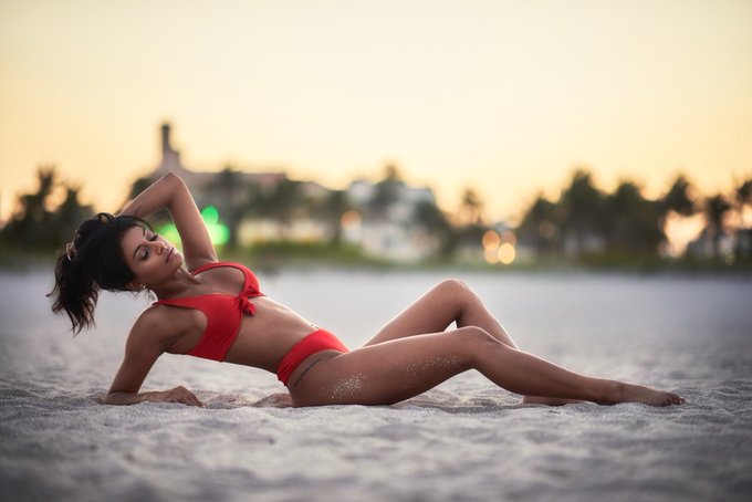 Life&rsquo;s a beach, and I&rsquo;m just playing in the sand. ☀️ 🏝 https://t.co/HWK6tYuEKa<a href="/tag/humpday"class="tags"><span>#humpday</span></a><a href="/tag/pewpewpew"class="tags"><span>#pewpewpew</span></a><a href="/tag/teamjisel"class="tags"><span>#teamjisel</span></a><a href="/tag/jisellynn"class="tags"><span>#jisellynn</span></a>