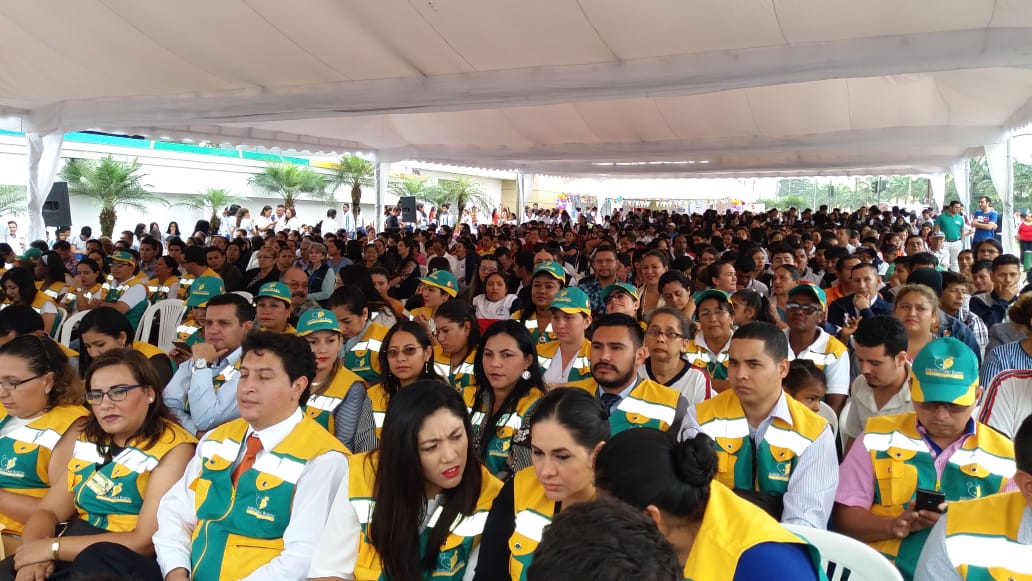 DPManabiSalud's tweet photo. #SantoDomingo | Con interpretación de la Banda Municipal se recibe a la ciudadanía que se ha dado cita al lanzamiento de la estrategia #MédicoDelBarrio en este cantón. https://t.co/EZcuP7teHM