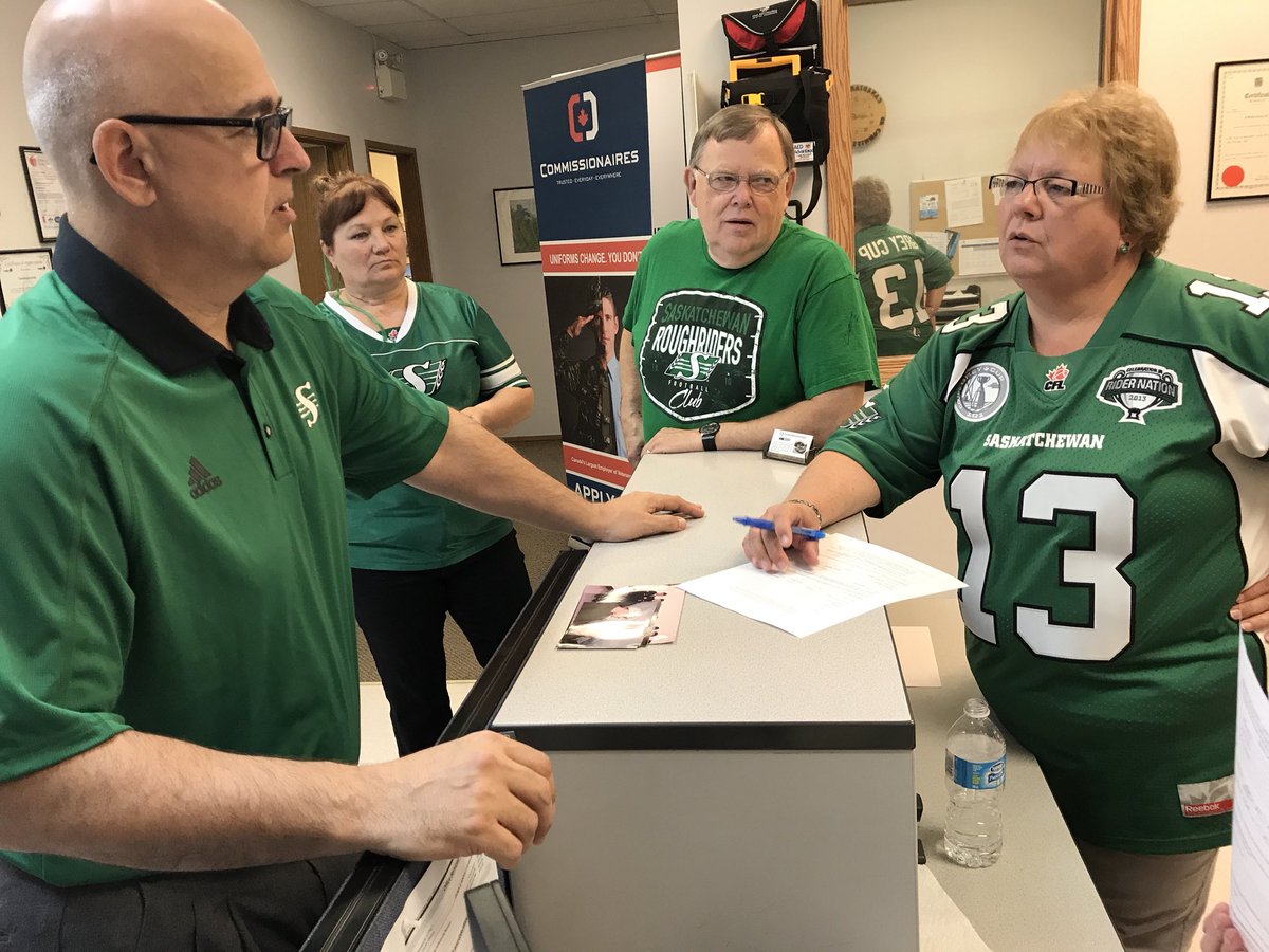 Commissionaires's tweet photo. A sea of Rider Green in our 
South Saskatchewan Division HQ. @sskroughriders season opener tonight. https://t.co/v3J7NoinSl