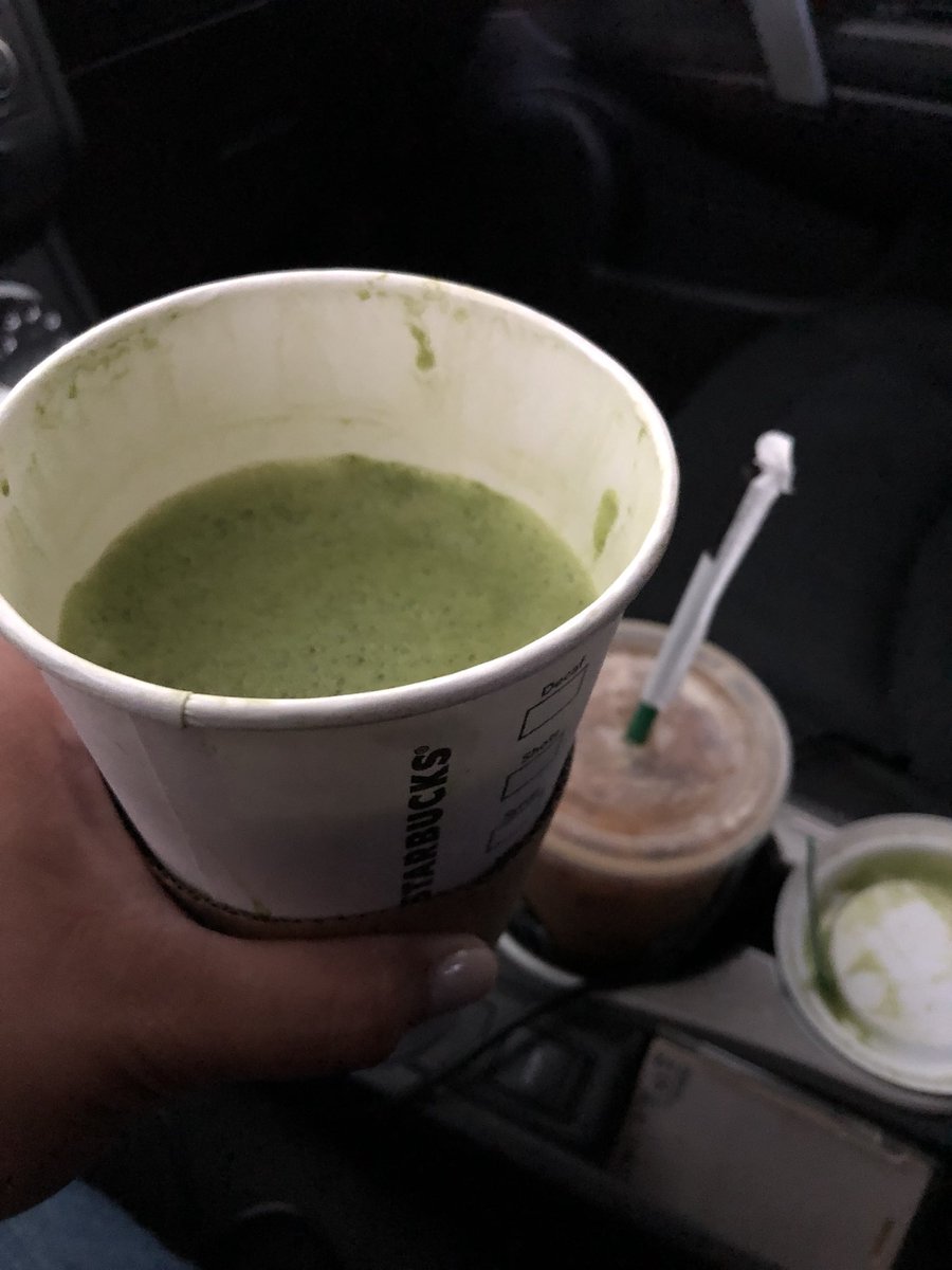 maricris01's tweet photo. @Starbucks really ?  When I recieved it, it felt so light .... then I got in my car and opened it ... oh cause it’s missing half my green tea latte and most of it was foam...uhmmm...😢 https://t.co/4JMYFDaSbg