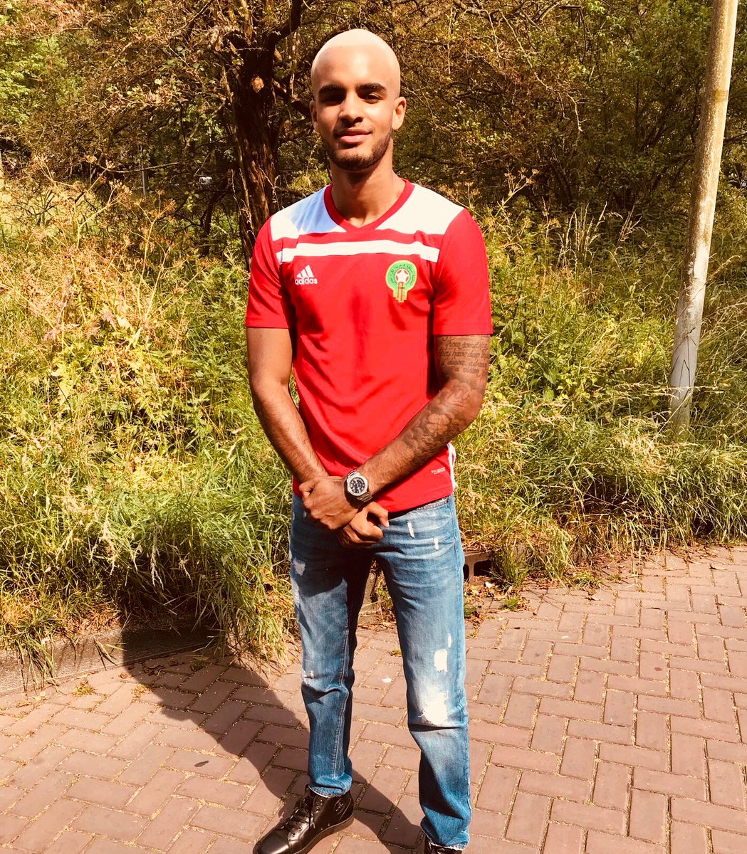 GLORY_WS's tweet photo. Tyjani Beztati showing support for 🇲🇦! Who are you rooting for during the #WorldCup?
#MARIRN #GLORYFightClub https://t.co/pVbJCb33OI