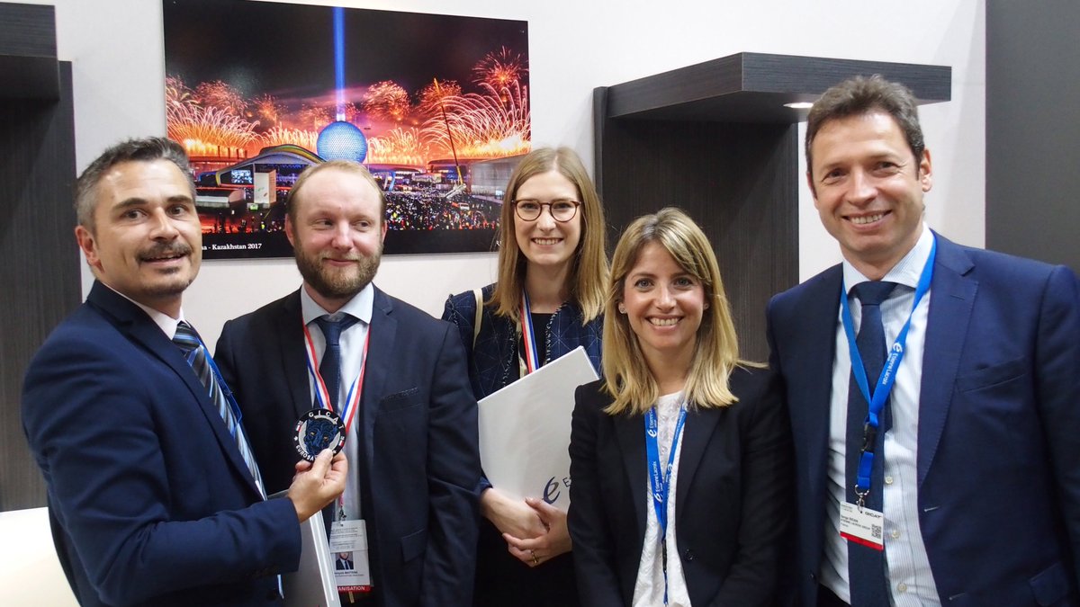 LACROIX_Defense's tweet photo. #Eurosatory2018 Sincères remerciements aux équipes internes de @cogeseurosatory #COGES #GICAT qui nous ont permis d'organiser au mieux une édition remarquable et une visibilité inégalée. Ravis d'offrir et partager un peu de nos 170 ans d' Histoire avec les #KeyActors MERCI ! https://t.co/gQGEEmO0h6