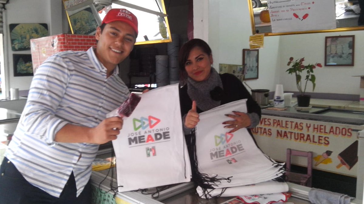 JuanCLastirii's tweet photo. El día de ayer recorrimos las calles de #Cuautlancingo llevando el mensaje de los candidatos que le darán a Puebla un #CambioSeguro #LastiriSenador #LastiriSí  @JoseAMeadeK #MeadePresidente2018 https://t.co/IiA4whVxwM