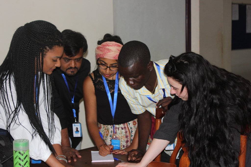 CEEDConcordia's tweet photo. Intern orientation week was held last week and the interns got a chance to get to know each other before delving into their work! #CEEDlings #2018interns #CEEDorientation https://t.co/tekSi3hKGN