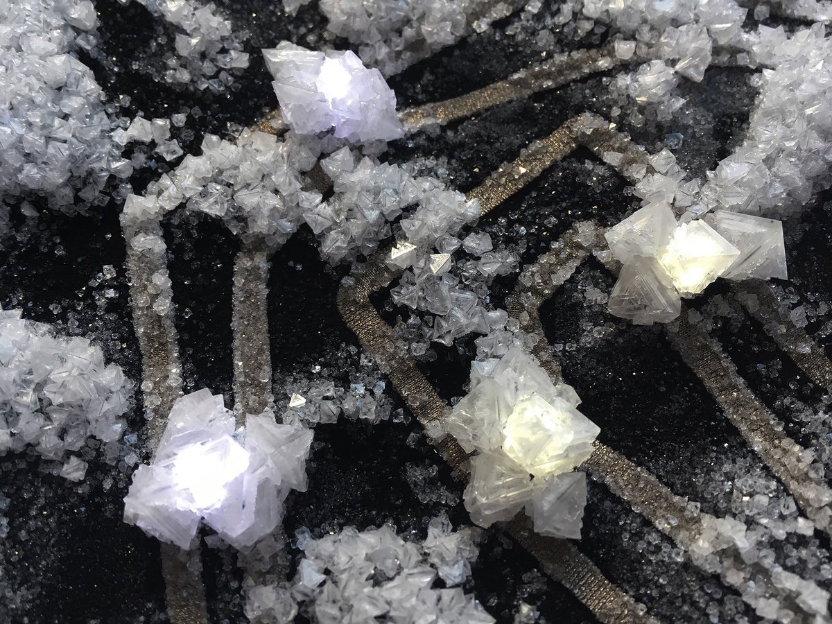 RachelFreire's tweet image. Come see #workinprogress samples of mine and @liskatecoleman&apos;s #etextile crystallography as part of @LDNTechWeek today and tmw, 15/16 July. Wearables, biotextiles &amp;amp; 3d printing exhibition @Digits2Widgets Tickets: eventbrite.com/e/digital-fanc…