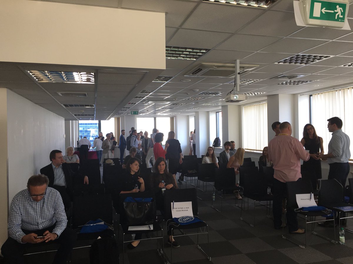 umedlodz's tweet photo. 3...2...1 zaczynamy #PitchingCompetition 2018 #SmartUpLab @EITHealth @healthinnostars #innowacje #startup https://t.co/P5gbHN2xTr