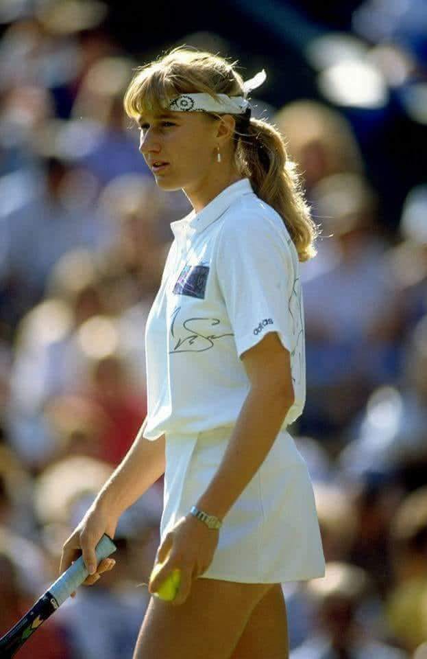 Happy birthday STEFFI GRAF 