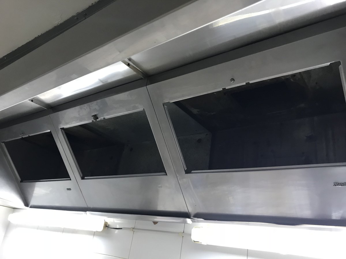 Isofilter_ESP's tweet image. Cuando los filtros de malla para su #campana en su #cocina profesional estén listos para ser cambiados, dañados por el tiempo y la limpieza regular de alta presión, compruebe las dimensiones de todos los filtros. Algunas medidas pueden ser extrañamente diferentes! #filtracion
