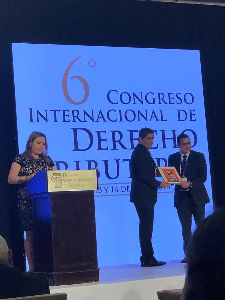 DeloittePa's tweet photo. Carlos Fernández, Gerente de Precios de Transferencia representó nuestra firma en el 6to Congreso Internacional de Derecho Tributario "Nuevos Paradigmas del Derecho Tributario" el pasado 13 y 14 de Junio. #ImpactThatMatters #Panamá https://t.co/T3UGaTE7YD