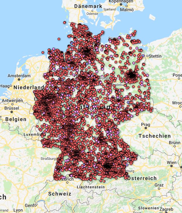 DM3HD_'s tweet photo. Den #CB-#Funk kennen die meisten ja noch von früher. Aber es gibt auch noch aktuell den #Amateurfunk und davon auch in DL noch recht viele. Jeder Punkt steht für einen #Funkamateur in Deutschland. #DM3HD https://t.co/LUZlnmRQF2