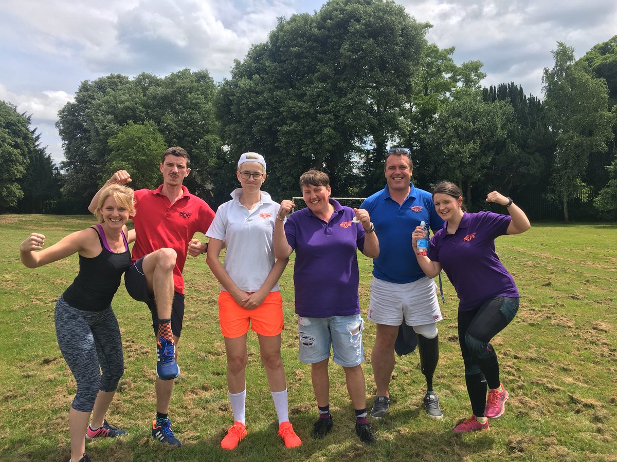 knowle_dge's tweet photo. Football teams, spectators and the tug of war warm up #teamDGE #staffwellbeing @LearnatMAT https://t.co/g3EB5KZfJ3