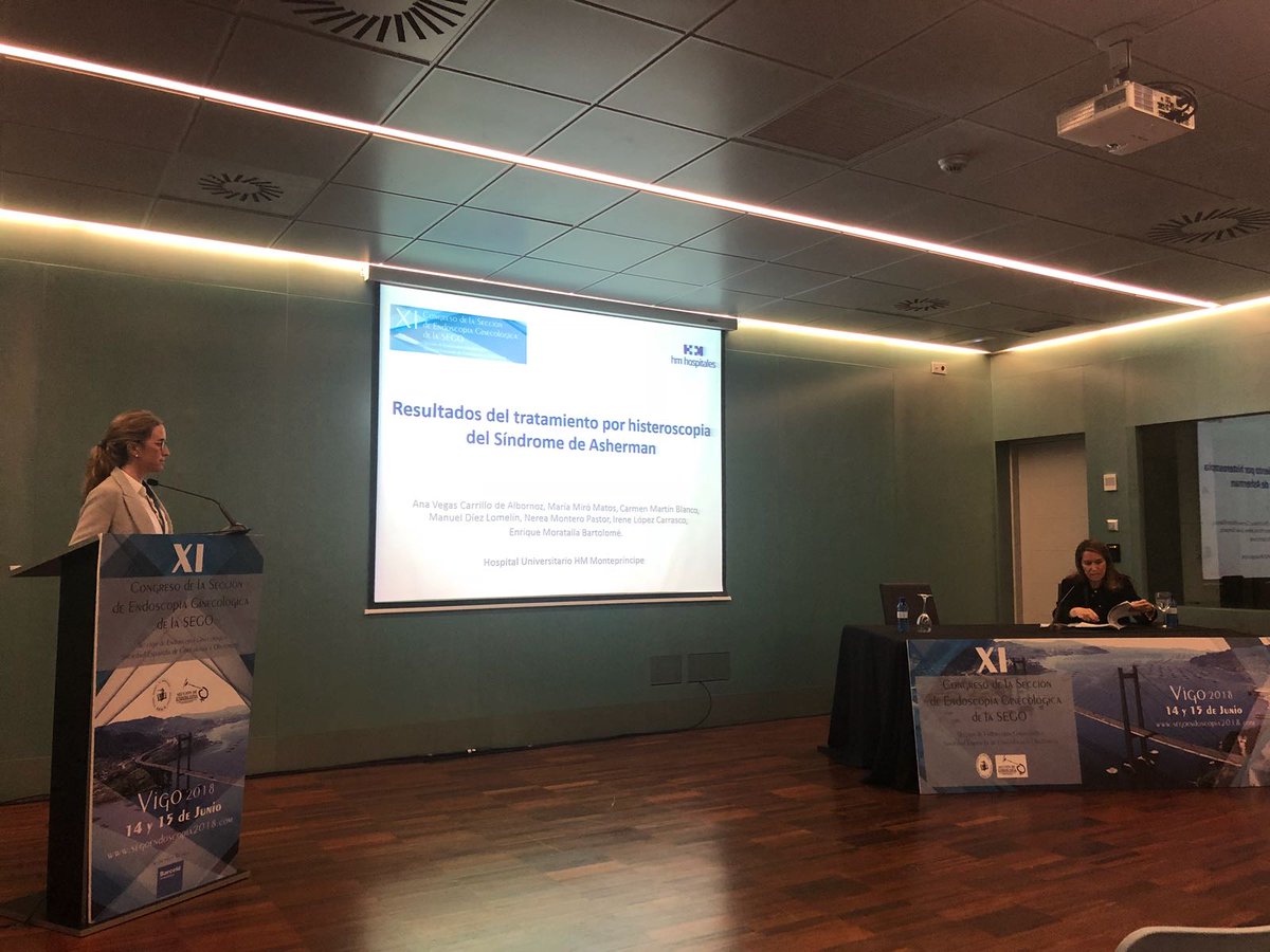 Gine_4's tweet photo. En la sala Terra2, nuestra residente de cuarto año Ana Vegas Carrillo, hacía una brillante exposición sobre los resultados obtenidos del tratamiento por histeroscopia del síndrome de #Asherman en pacientes con #amenorrea secundaria, #hipomenorreas o #infertilidad. https://t.co/DWecQO4Qs4