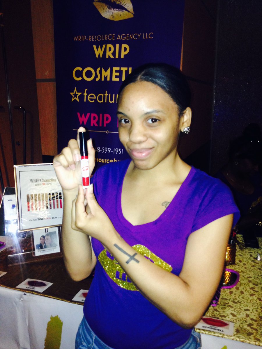 WRIP___'s tweet image. WRIP LIPS 💄