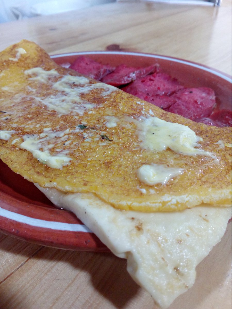 CriolloLimoner's tweet photo. Celebra con la mejor comida criolla el triunfo de Uruguay, primera selección Latinoamérica en ganar un partido en #Rusia2018 #15jun ven y disfruta los mejores desayunos y almuerzos en #Mérida https://t.co/bT85eEtoxO