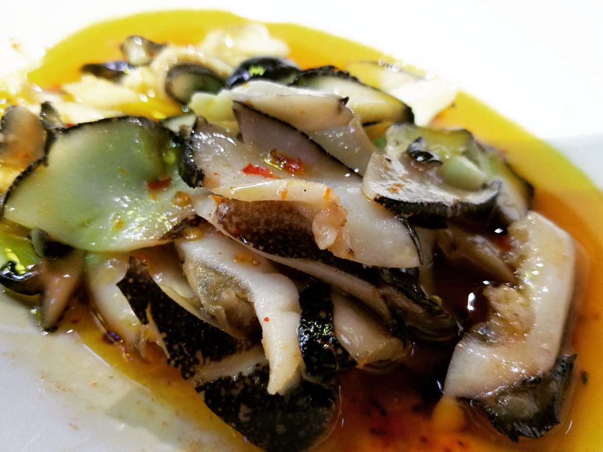 ntvblog's tweet photo. Ốc giác xào bơ #ocgiacxaobo #ocgiac #streetfood #seafood #eatfamous #eatwell #vietnamesefoods #vietnamesefood #food #foodporn #foodie #foodphotograph #foodpic #l4l #f4f #followback #asianfood https://t.co/cESzPRKern