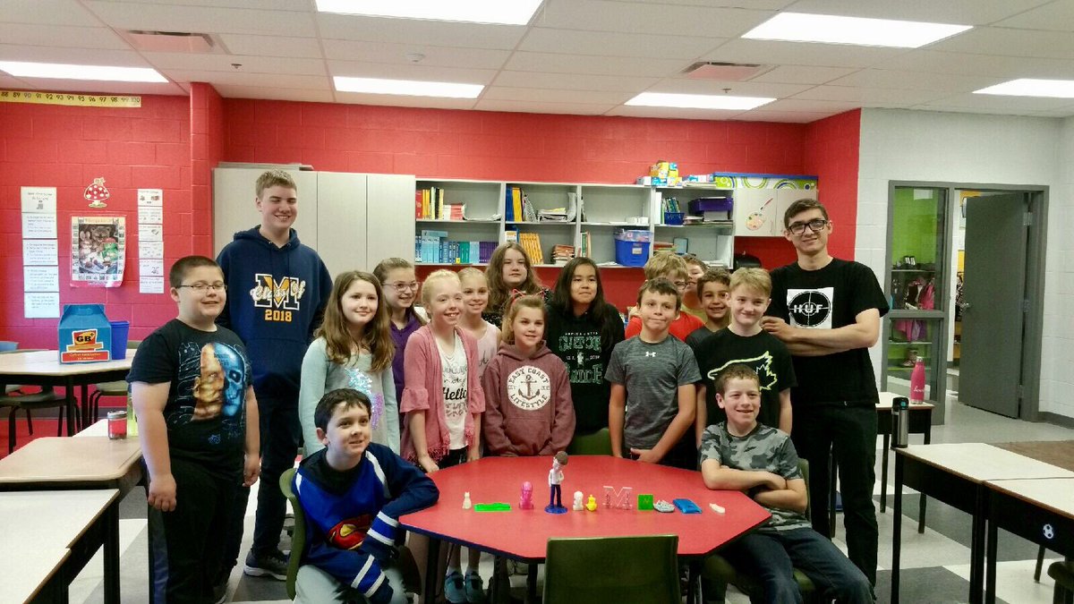 BHSMaker's tweet photo. #MVHSMake students out in schools teaching technology lessons on @SeeMeCNC @makerbot #3Dprinting and @silhouetteam vinyl cutting at @GretnaG, @AitkenAcademy and @MEJHSBEARS ... great way to finish their course @brilliant_labs @asdnnb https://t.co/7cRJLQb350