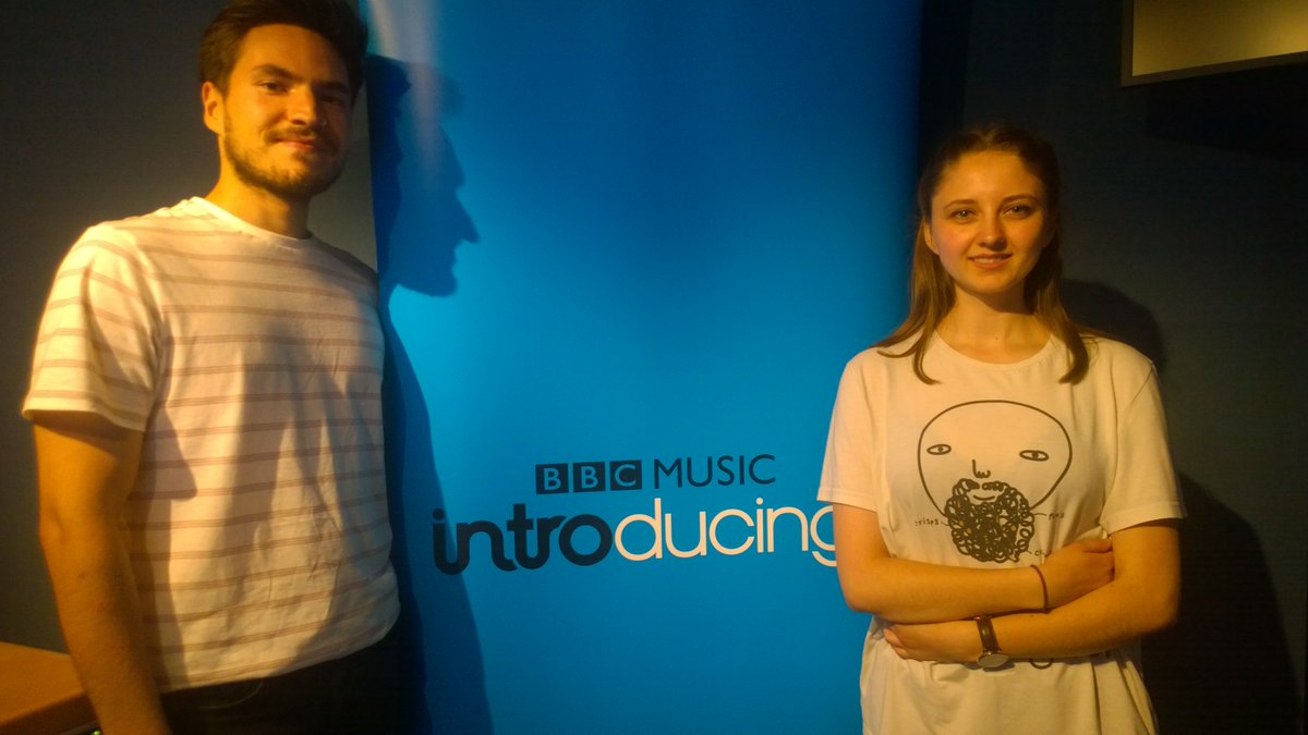Tomorrow from 8pm catch this weeks #Studio2Session with fantastic local duo <a href="/shimofficial/">SHIM</a> + Find out more about #Cambridgeshire rockers <a href="/phoenix_calling/">Phoenix Calling</a> as the band go under the microscope in #GettingToKnowYou. #BBCIntroducing #NewMusic #TuneIn

bbc.co.uk/radiocambridge…