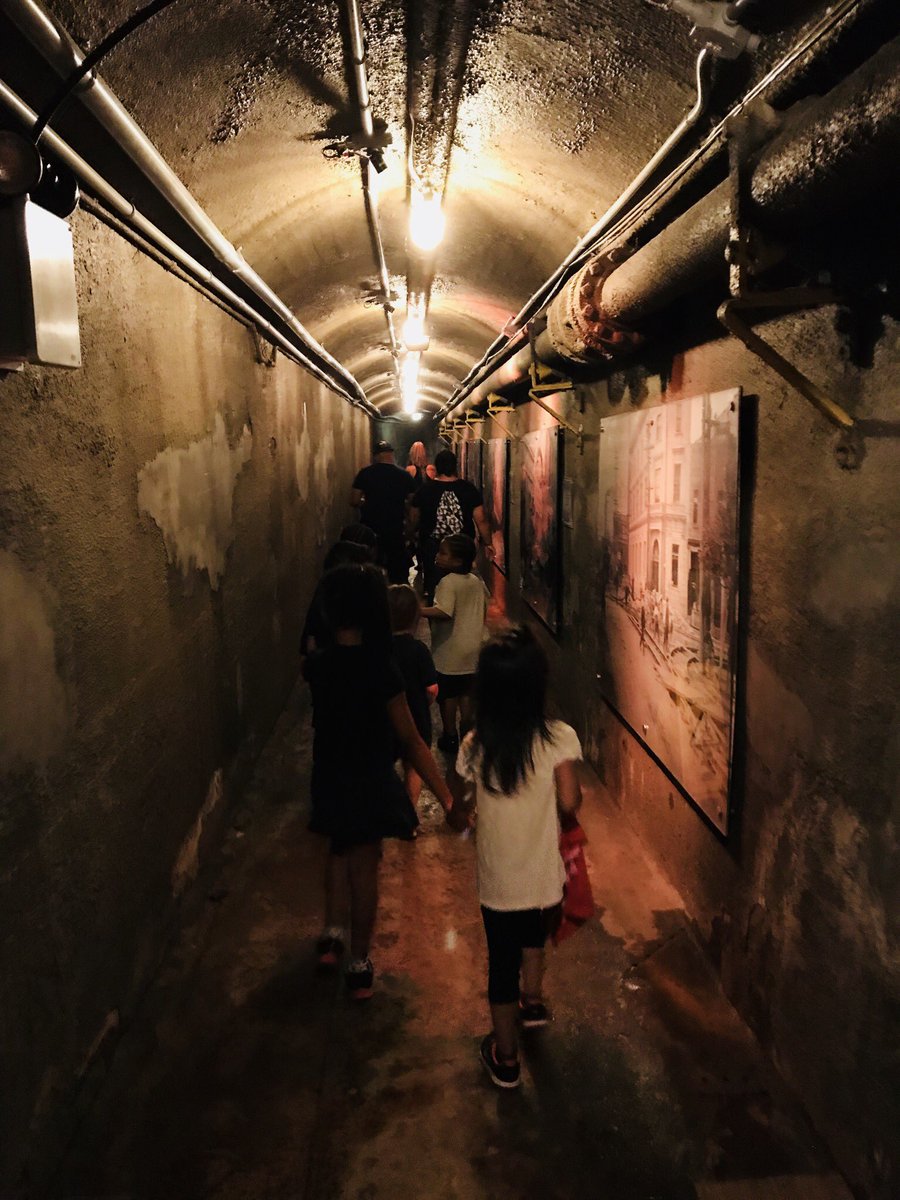 Ms_AM_Squillace's tweet photo. Fun times at Casa Loma!!! #secrettunnel #fancyrooms #viewfromthetop #fountain @deSalesTCDSB @tessasilvarello @Ms_Teves @TCDSB https://t.co/dkqXu1Ysyd