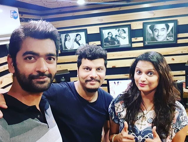 kavitaraam's tweet photo. #Recotime.... #besties... #newtune.....#funlife #recolife...! https://t.co/sCH0M7ApzJ