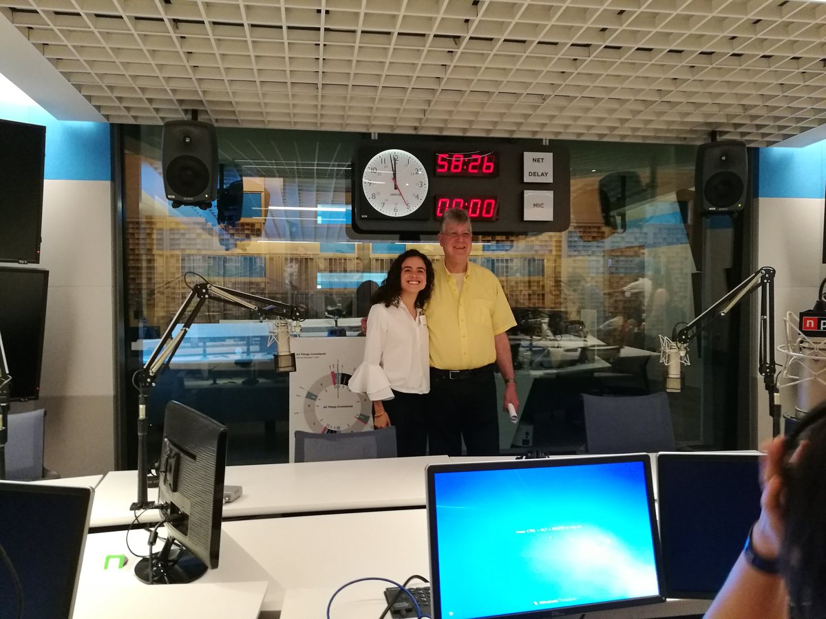 CecyFaMu's tweet photo. Just met @Bob_Mondello at @NPR it was a pleasure! Thanks for the great tour! https://t.co/GrgS4YVGq1