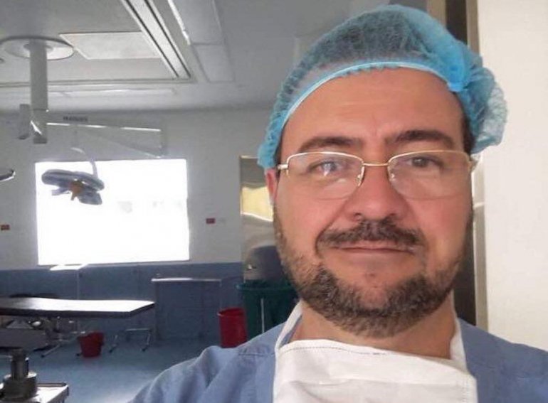 Sol651's tweet photo. PELIGRA LA VIDA DEL #PresoPolitico recluido en la Carcel Militar de Ramo Verde Dr Jose Alberto Marulanda debido a las torturas q ha sufrido no puede escuchar por el oído izquierdo perdió la sensibilidad en sus pulgares y su nervió radial está dañado Ha perdido mucho peso https://t.co/gIqCxj2nhV