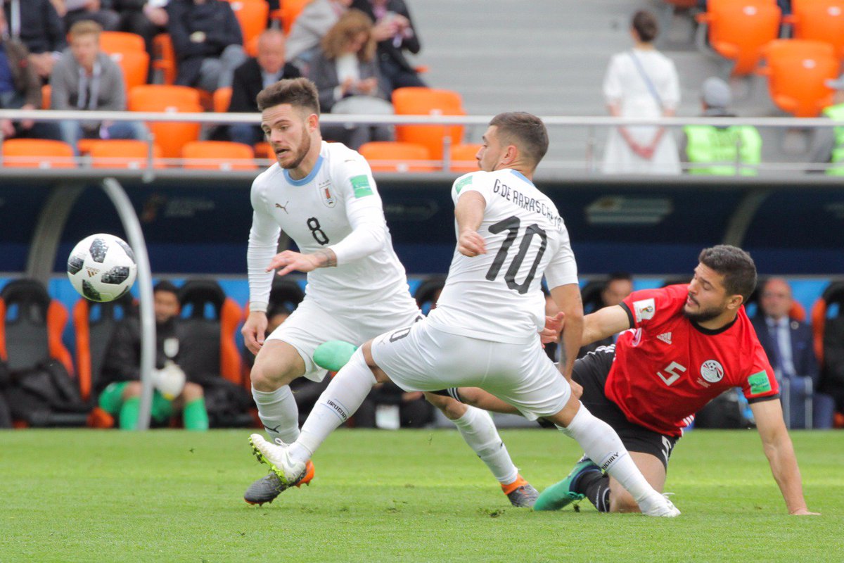 Uruguay's tweet photo. #EGYURU | Galería de fotos de la victoria de @Uruguay por 1-0 sobre Egipto en el Arena Ekaterimburgo. https://t.co/6CBJ9Pwsfn https://t.co/yjPDiEYdJR