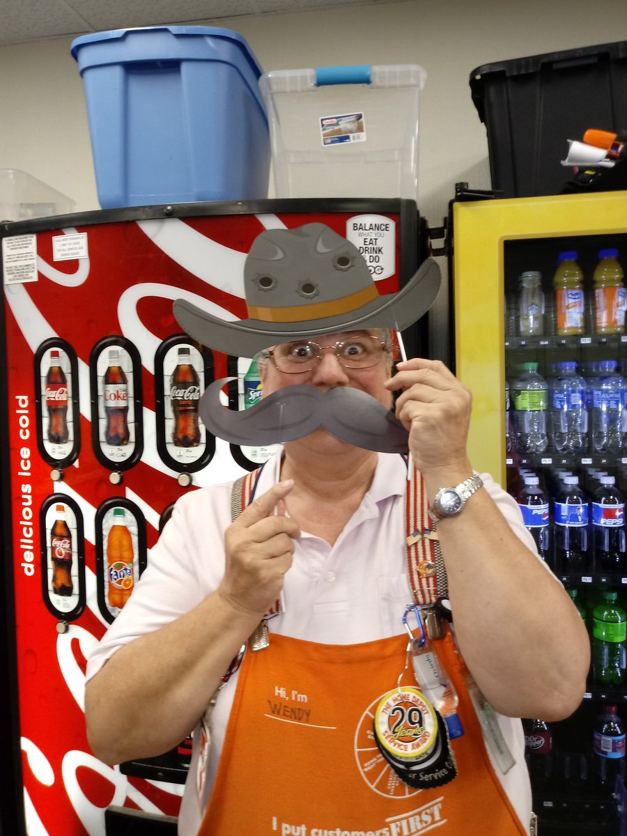 debbie_nall's tweet photo. More photo booth pics...... https://t.co/ECdZ6ZeyUB