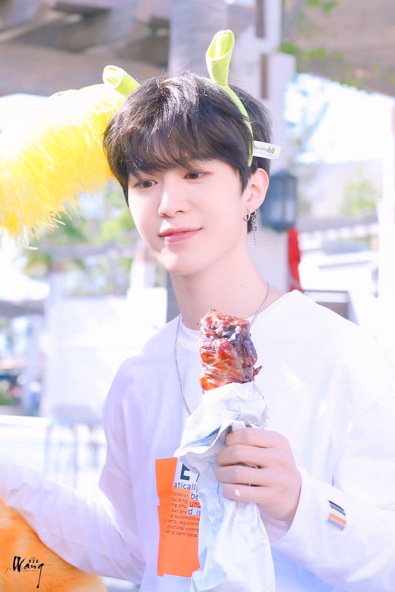 SparklingMiii's tweet photo. Your existence is a blessing to all of us ✨ AI NI AI NI AI NI AI NI ❤❤❤

#FanChengCheng #FCC18thBirthday #范丞丞 #NINEPERCENT #Yuehua #NEX7 #Adam0616 https://t.co/UMbMw2RL1X
