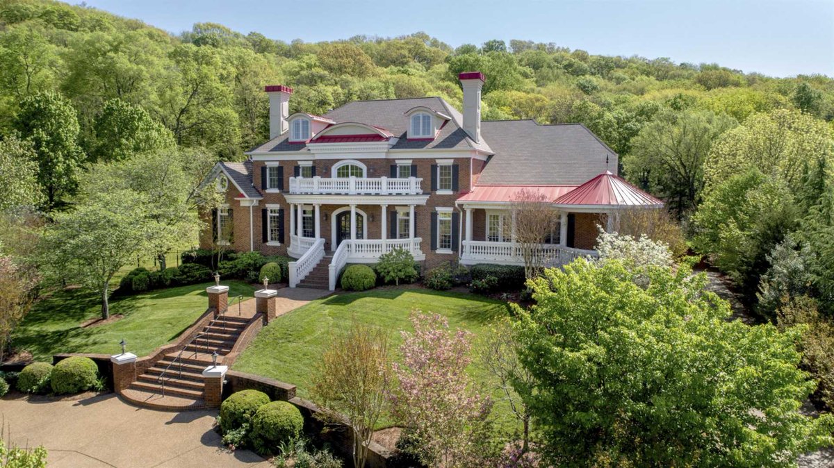 Brentwood, Tennessee - $2,995,000 USD luxre.com/2966002