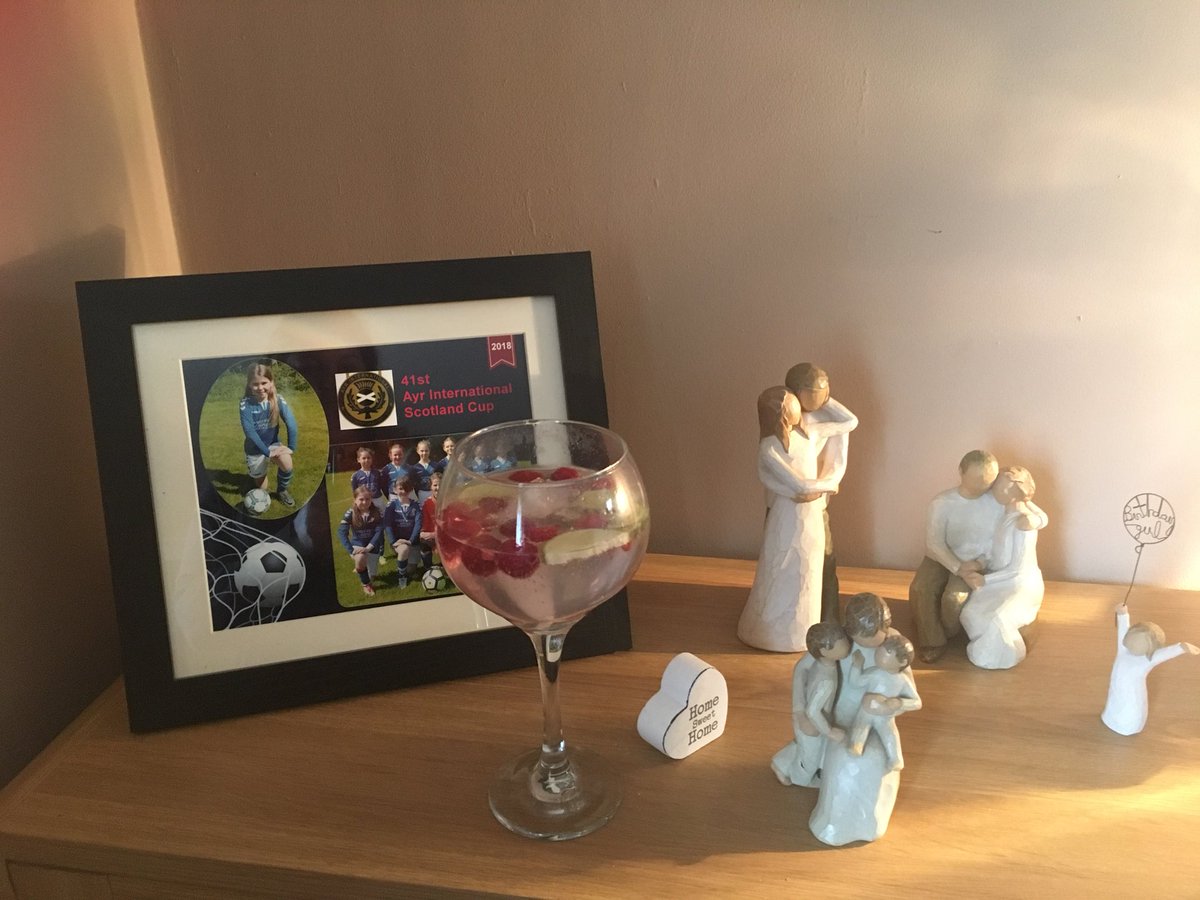 KerryanneOwens's tweet photo. Well this Carer is signing off for the night, and taking a well deserved rest ๐ looking forward to holding a โCarer Awarenessโ stall tomorrow @Springside at their #YOYP2018 Event #wecare #buildingacaringcommunity https://t.co/N4YjBH9rcW