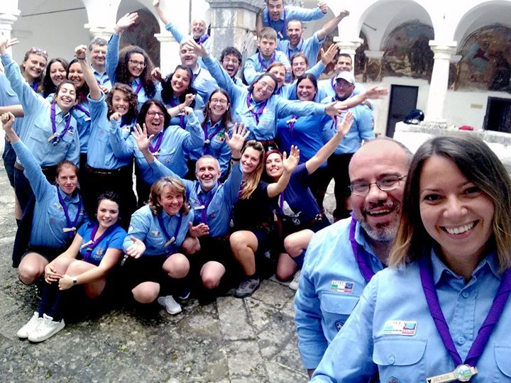 agesciabruzzo's tweet photo. Gente che si fa le giuste domande (e si dà le giuste risposte!)!!!
#cfmlc #calascio #formazionecapi #campocoifiocchi https://t.co/9iOxvQ4kMk