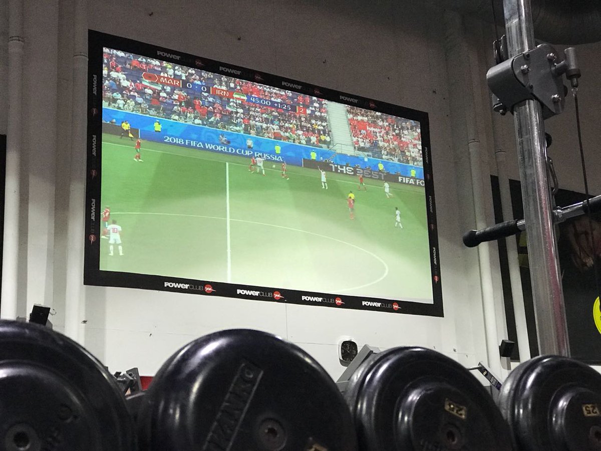 MelissaGallegoG's tweet image. En el mes de MUNDIAL se puede entrenar y ver todos los partidos a la vez... ¡¡¡Y en pantalla gigante!!! 😁🏋️🏆⚽😍

Y obvio con la señal de @deportes_rpc. 👀🙌😎 @PowerClubPANAMA

#YoEntrenoEnPowerclub #Rusia2018  #WorldCup